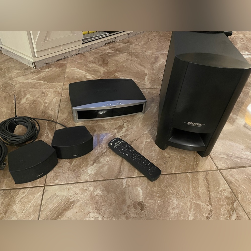 Bose PS3-2-1  III Powered Speaker System Media Center w/CD & Remote